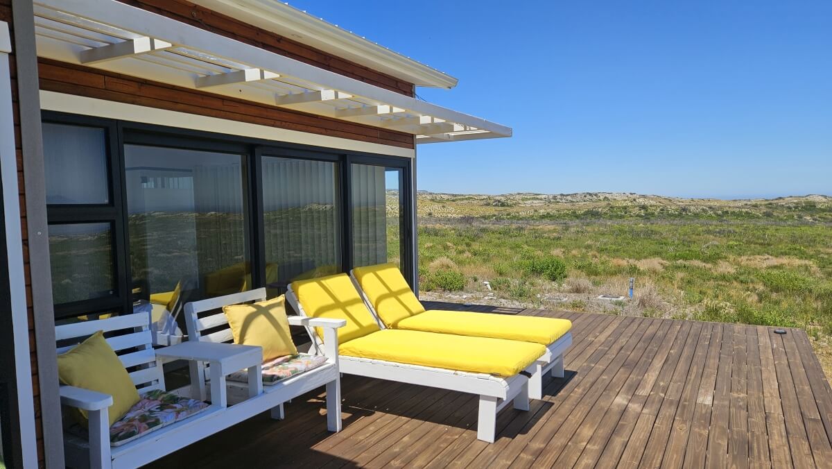 Dunes room patio