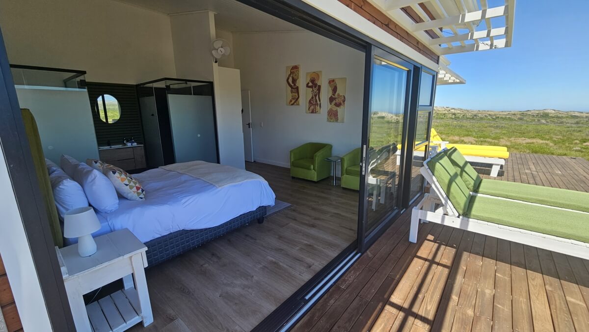 Protea room interior patio